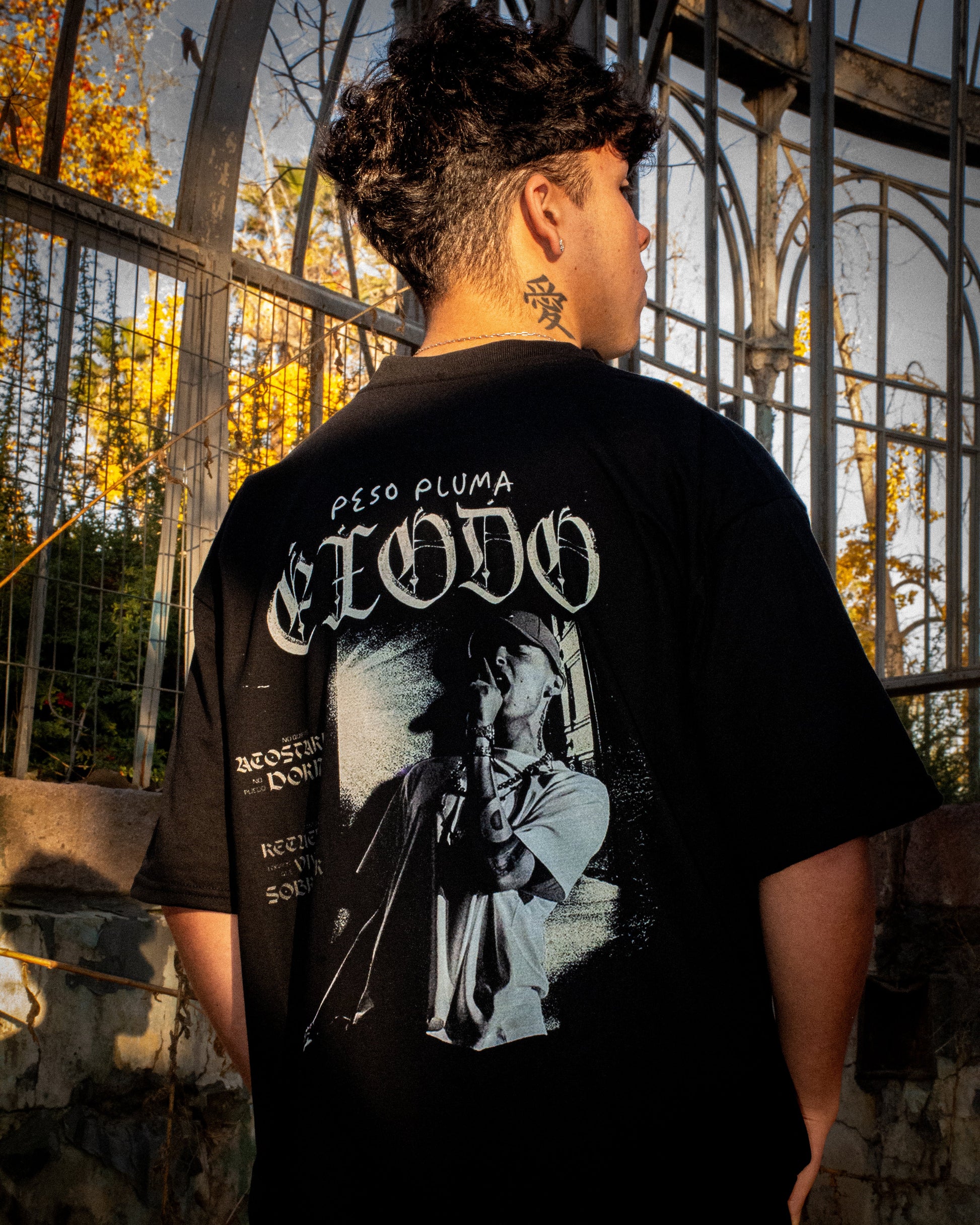 Polera “Esencia" – Peso Pluma