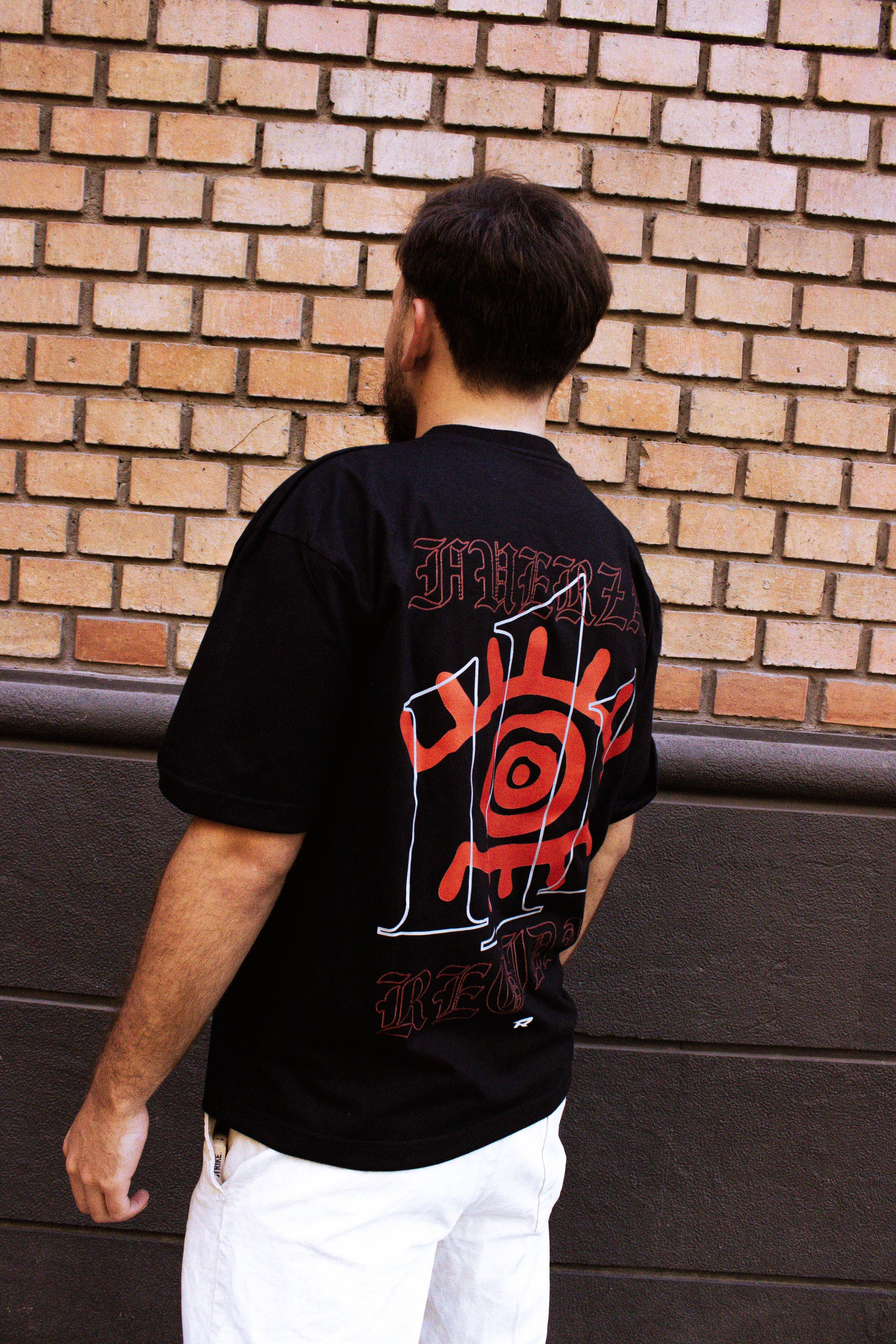 Polera "Red Eye" – Fuerza Regida